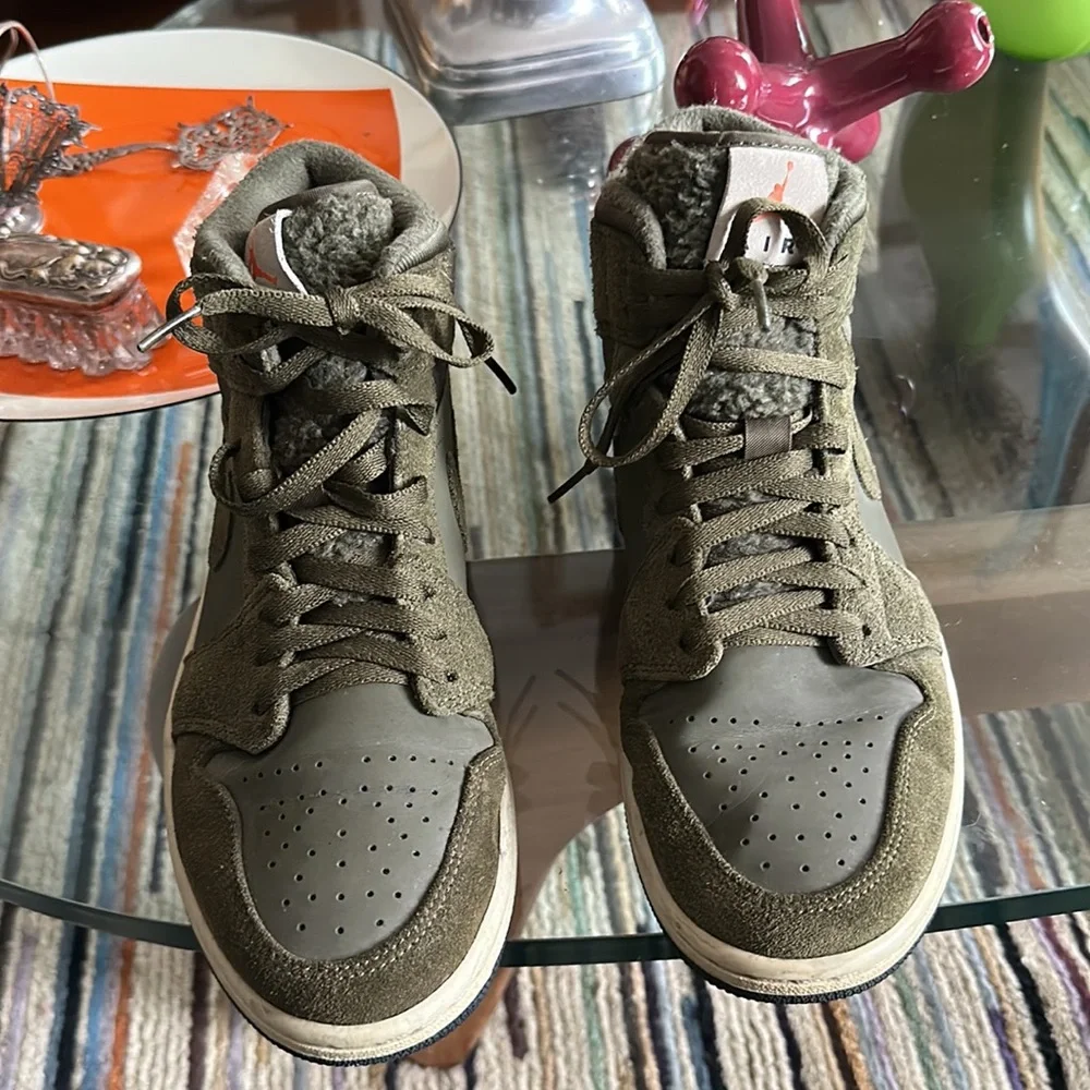 Jordan 1 Mid Olive Canvas high top sneakers